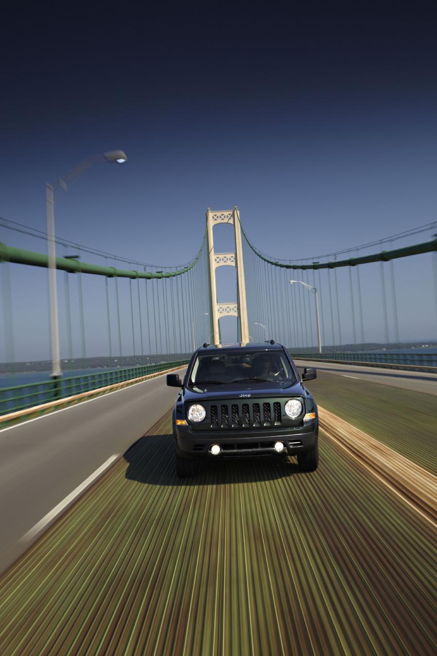  Jeep Patriot 2011 года  (фото 19 из 36)